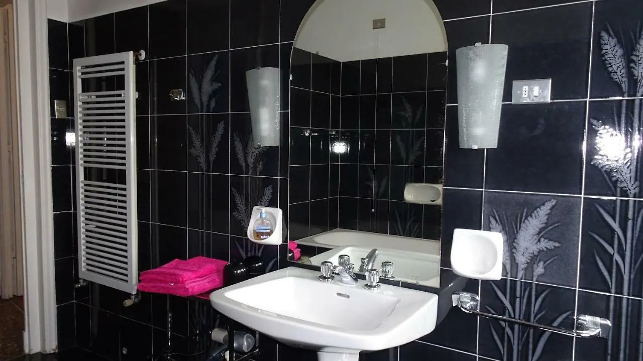 B&B Fiera Del Mare Genoa 2*,  Italy